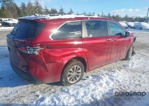 2022 Toyota Sienna Xle z USA, uszkodzony, nr VIN 5TDJSKFC9NS048709